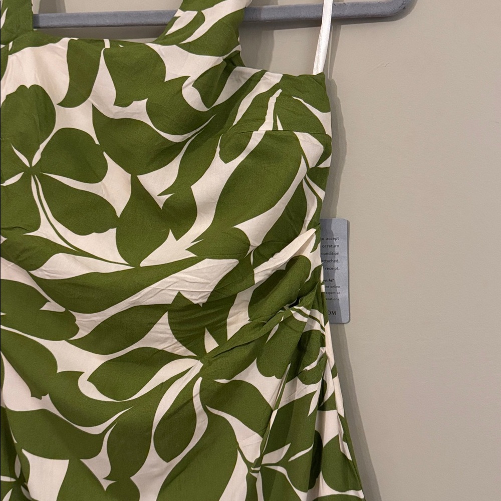 NWT- Petal & Pup Alexis Print Maxi Dress, Green Floral, Small - Picture 7 of 12